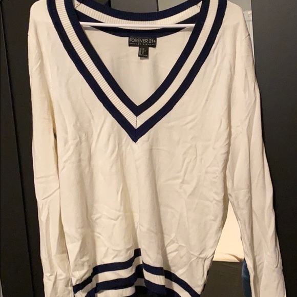 Forever 21 long sleeve - Picture 3 of 3